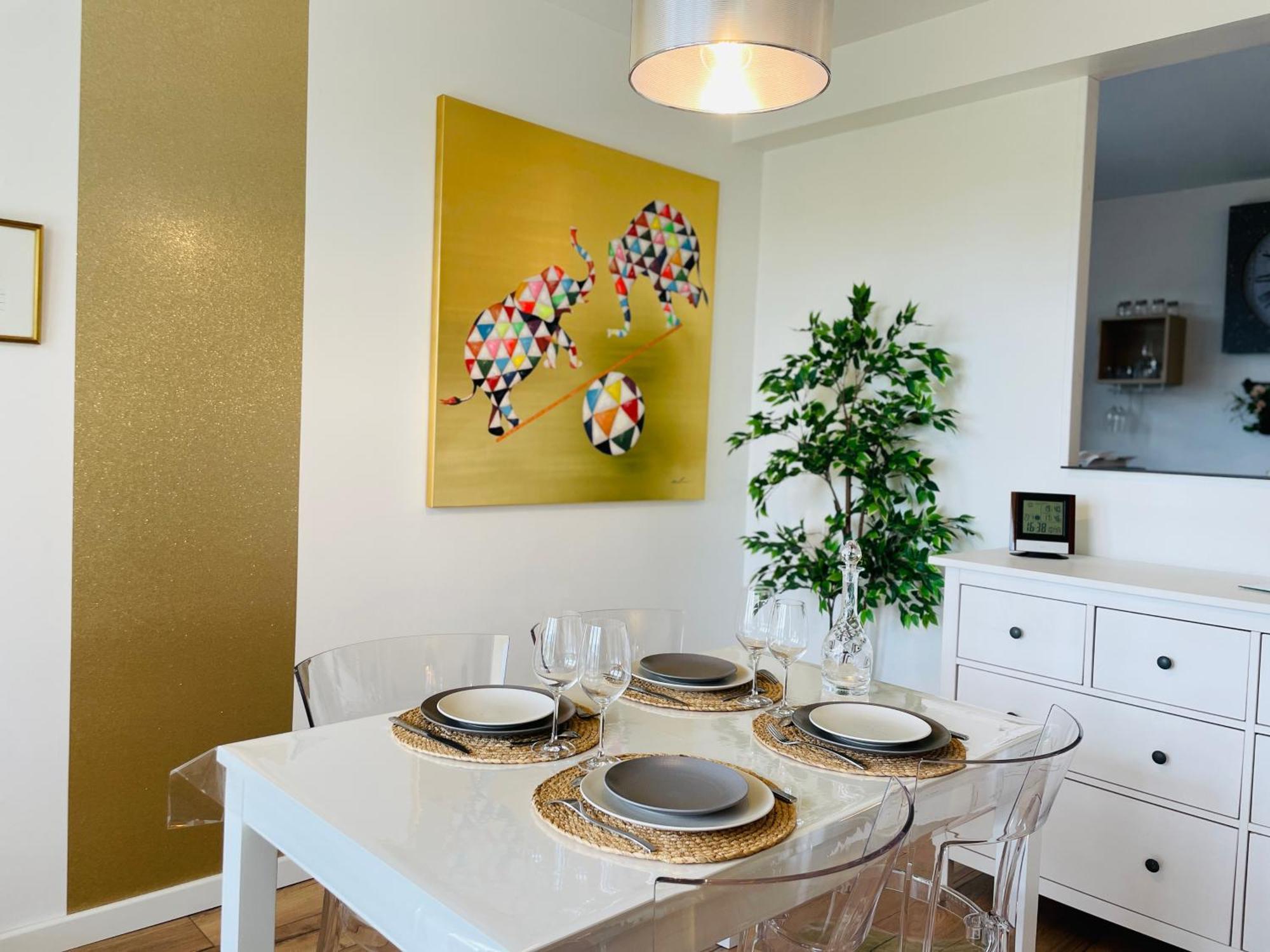 Yucca, Avec Garage Prive Et Balcon Caen