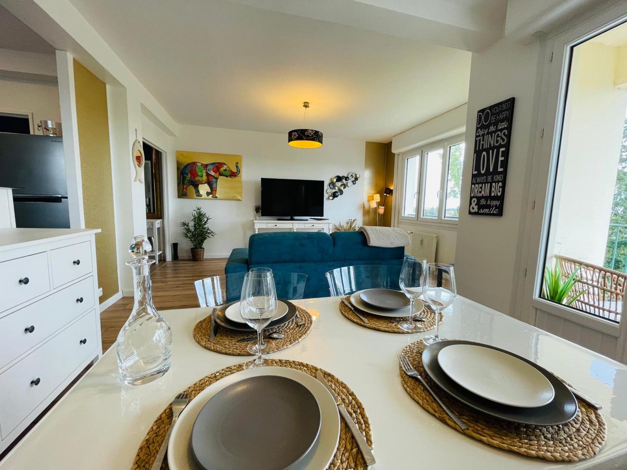 Yucca, Avec Garage Prive Et Balcon Caen